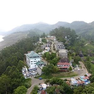3* Resort Ayur County